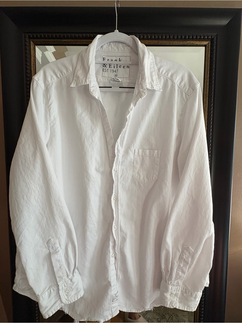 Frank & Eileen White Women’s Button-Down Shirt